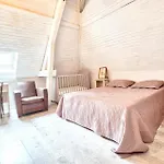 2 Bedroom Pet Friendly In