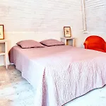 2 Bedroom Pet Friendly In Prázdninový dům Saint-Rabier