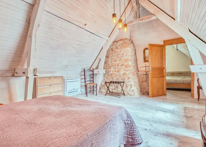 Feriehus Beautiful In Saint-Rabier